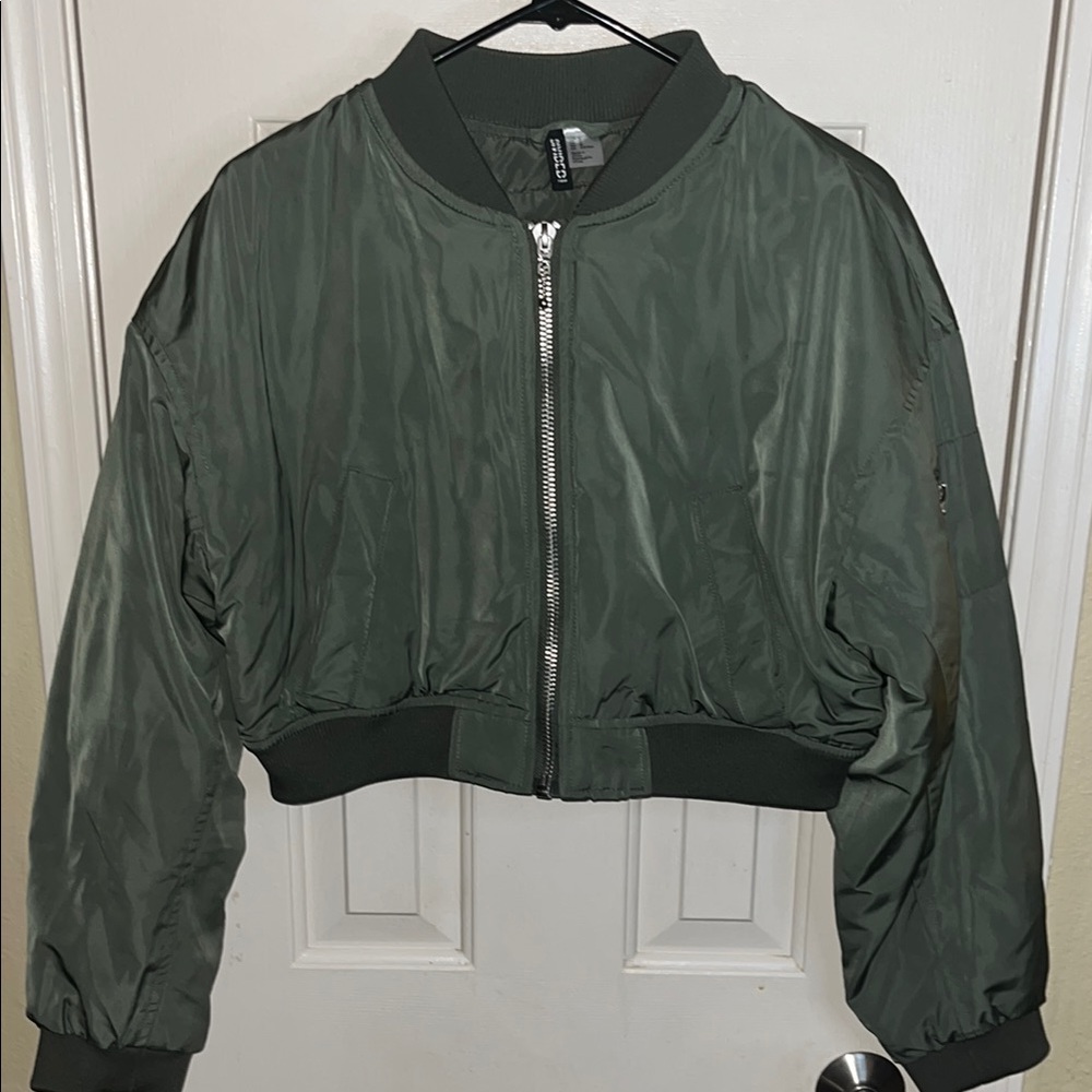 Divided Green Bomber Jacket with Ribbed Collar and Sporty Design